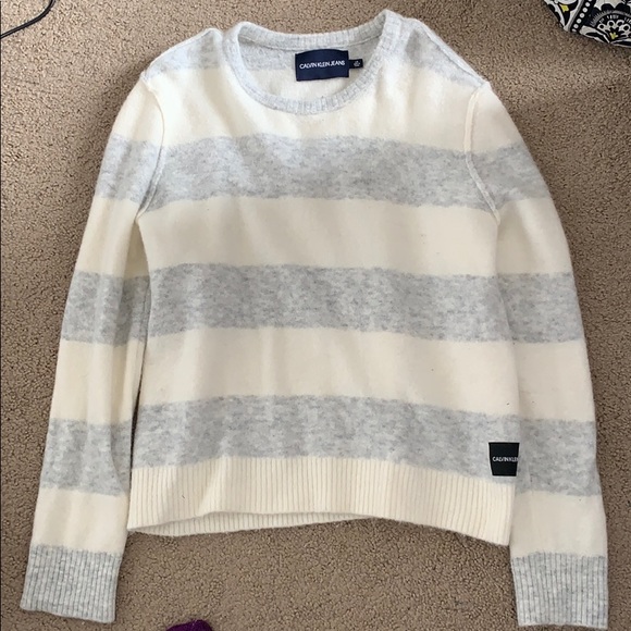 Brand new Calvin Klein sweater - Picture 4 of 5